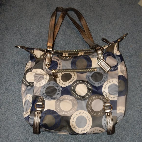 Coach tote - Picture 6 of 6